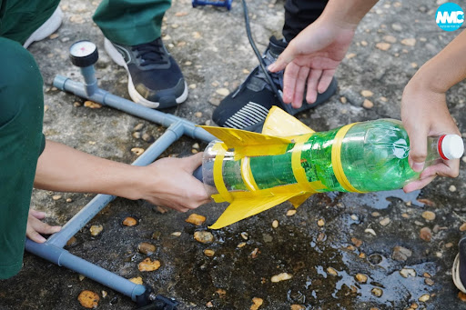 Tên lửa nước - “Water-Rocket Battle” trở lại sau 2 năm vắng bóng tại Chuyên Nguyễn Trãi